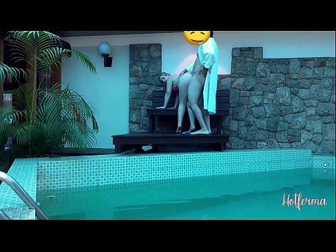 ❤️ El jefe invita a la criada a la piscina, pero no pudo resistirse a una caliente ❤️ Super porno en es.fullsexmovs.ru ❌️